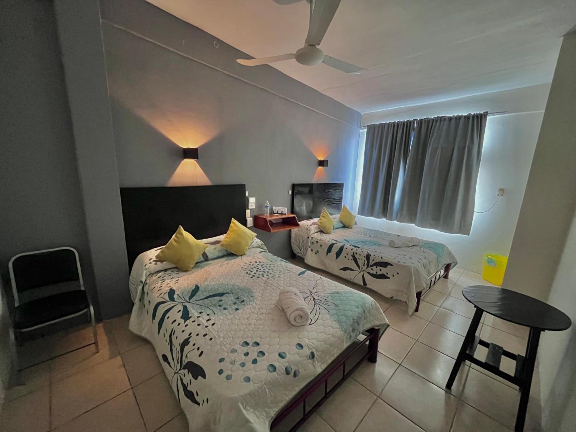 Hotel Las Brisas كاتيماكو المظهر الخارجي الصورة